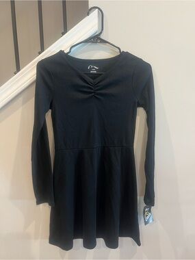 Girls art class Black Ribbed V-Neck Top with Center Ruched Detail